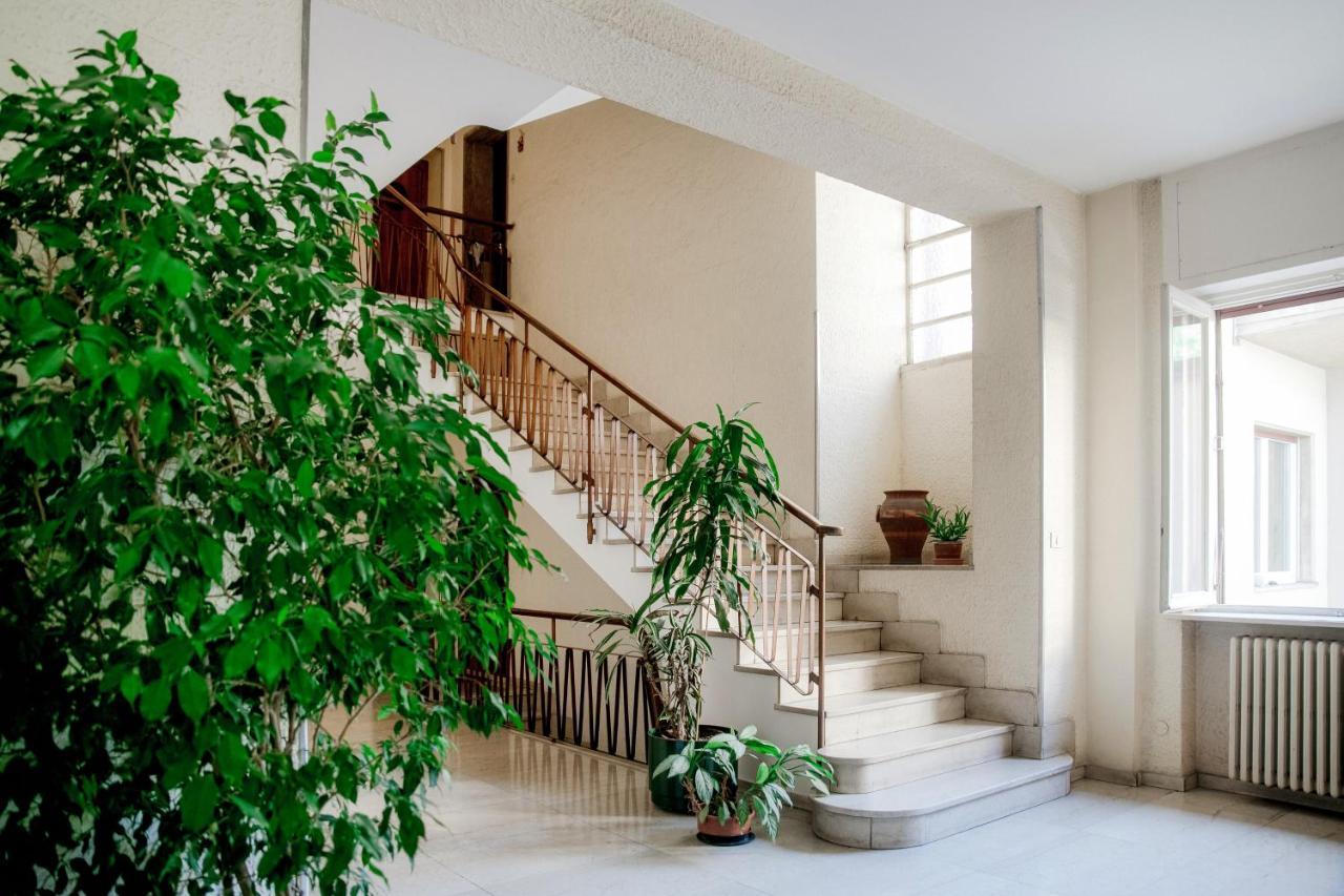 White Loft Como Central - The House Of Travelers Eksteriør billede