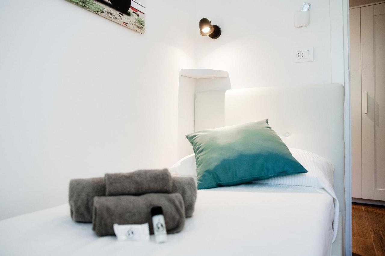 White Loft Como Central - The House Of Travelers Eksteriør billede