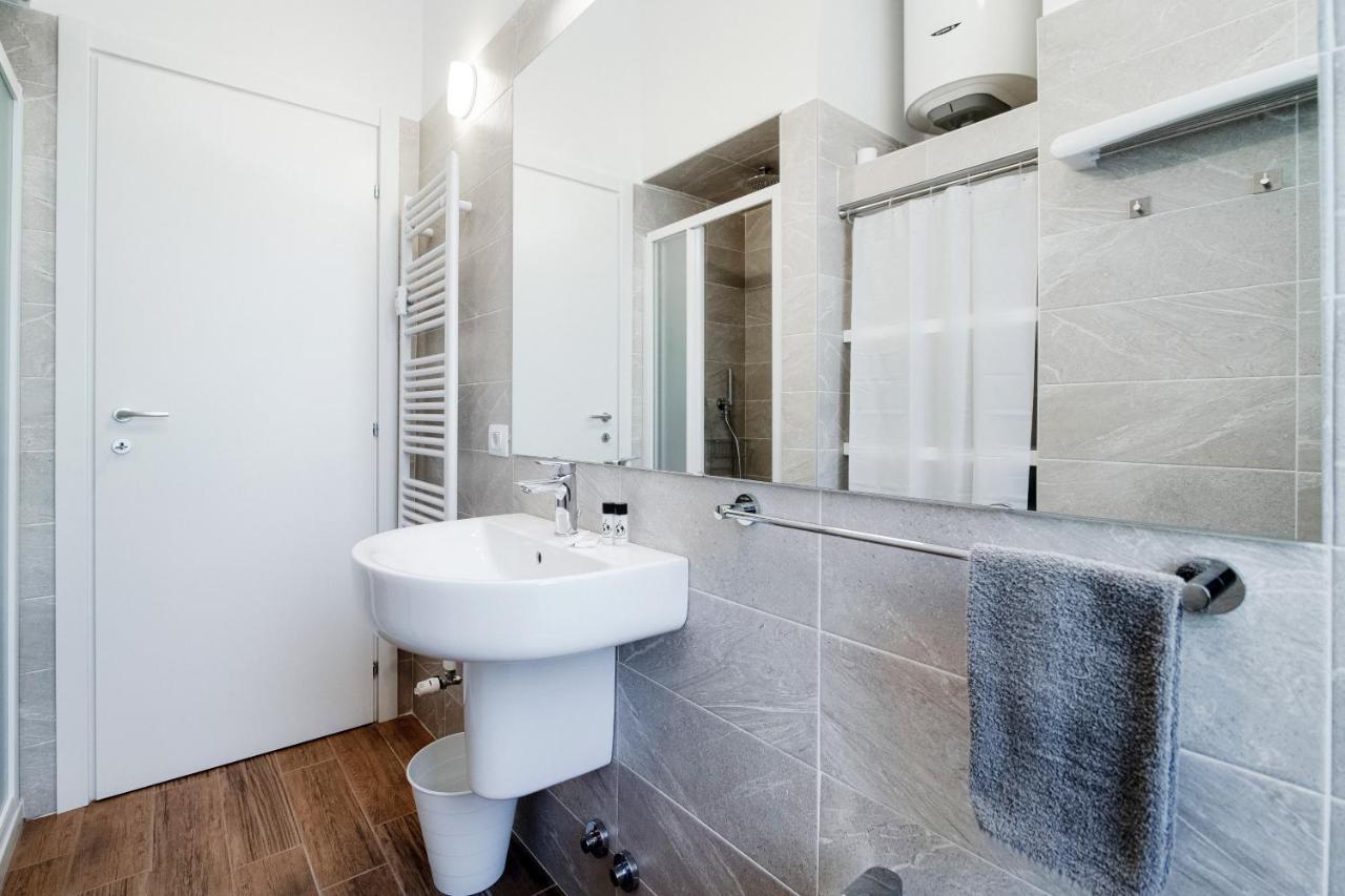White Loft Como Central - The House Of Travelers Eksteriør billede